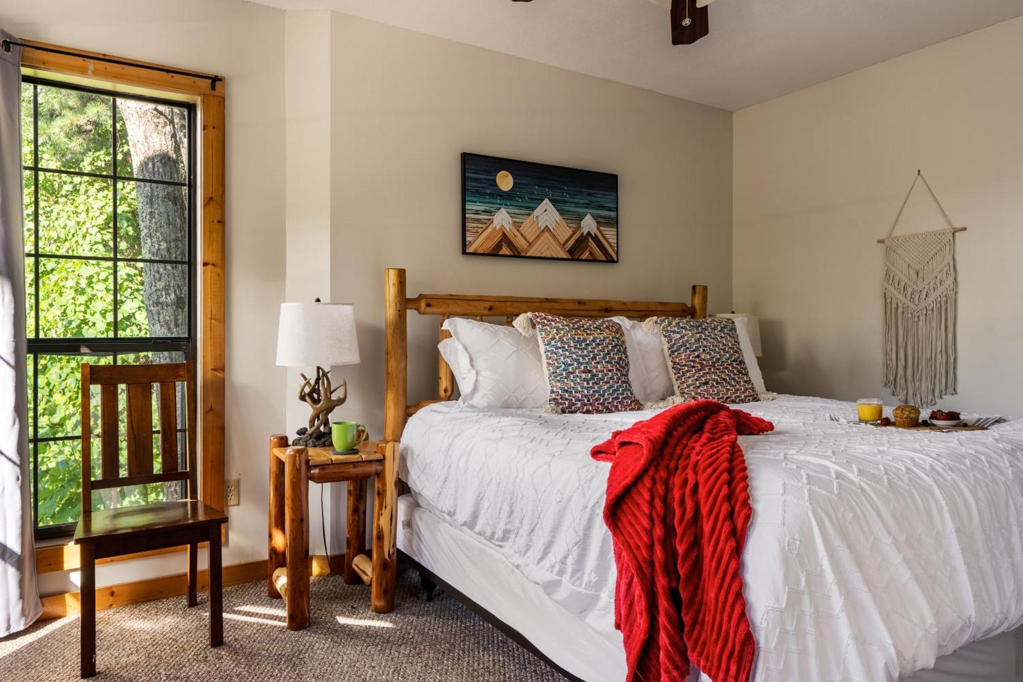 Elevista - Quaint&Private-Views-Hottub-Pooltable-Bears-3 Clubhouse Pools Villa Gatlinburg Exterior photo